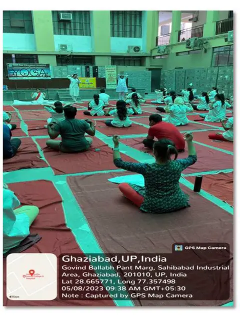 Yoga, photo 1