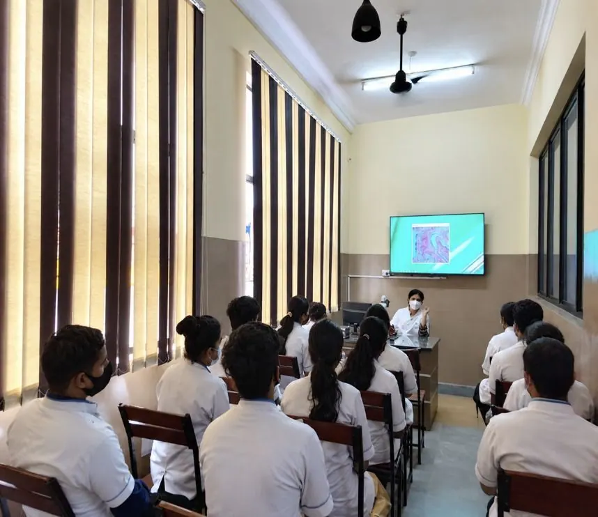 Slide discussion room, Department of Oral Pathology & Microbiology, Inderprastha Dental College
