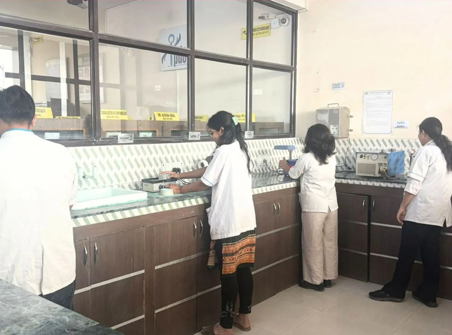 Undergraduate laboratory, Department of Orthodontics & Dentofacial Orthopaedics, Inderprastha Dental College