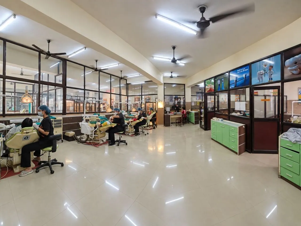 Postgraduate clinic, Department of Periodontology, Inderprastha Dental College