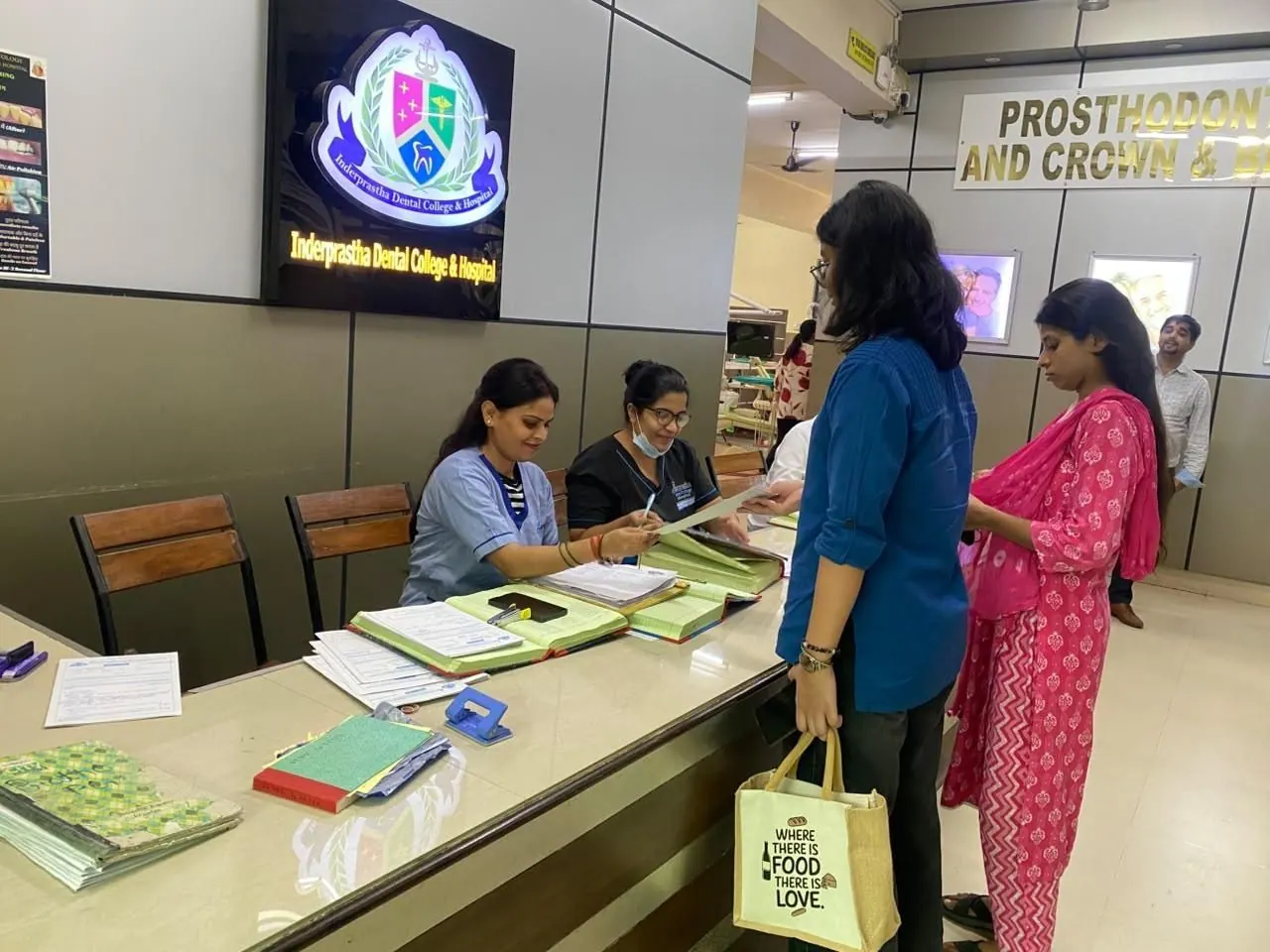 Reception area, Postgraduate section (MDS), Department of Prosthodontics and Crown & Bridge, Inderprastha Dental College