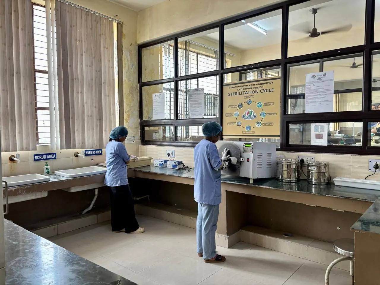 Sterilisation room, Postgraduate section (MDS), Department of Prosthodontics and Crown & Bridge, Inderprastha Dental College