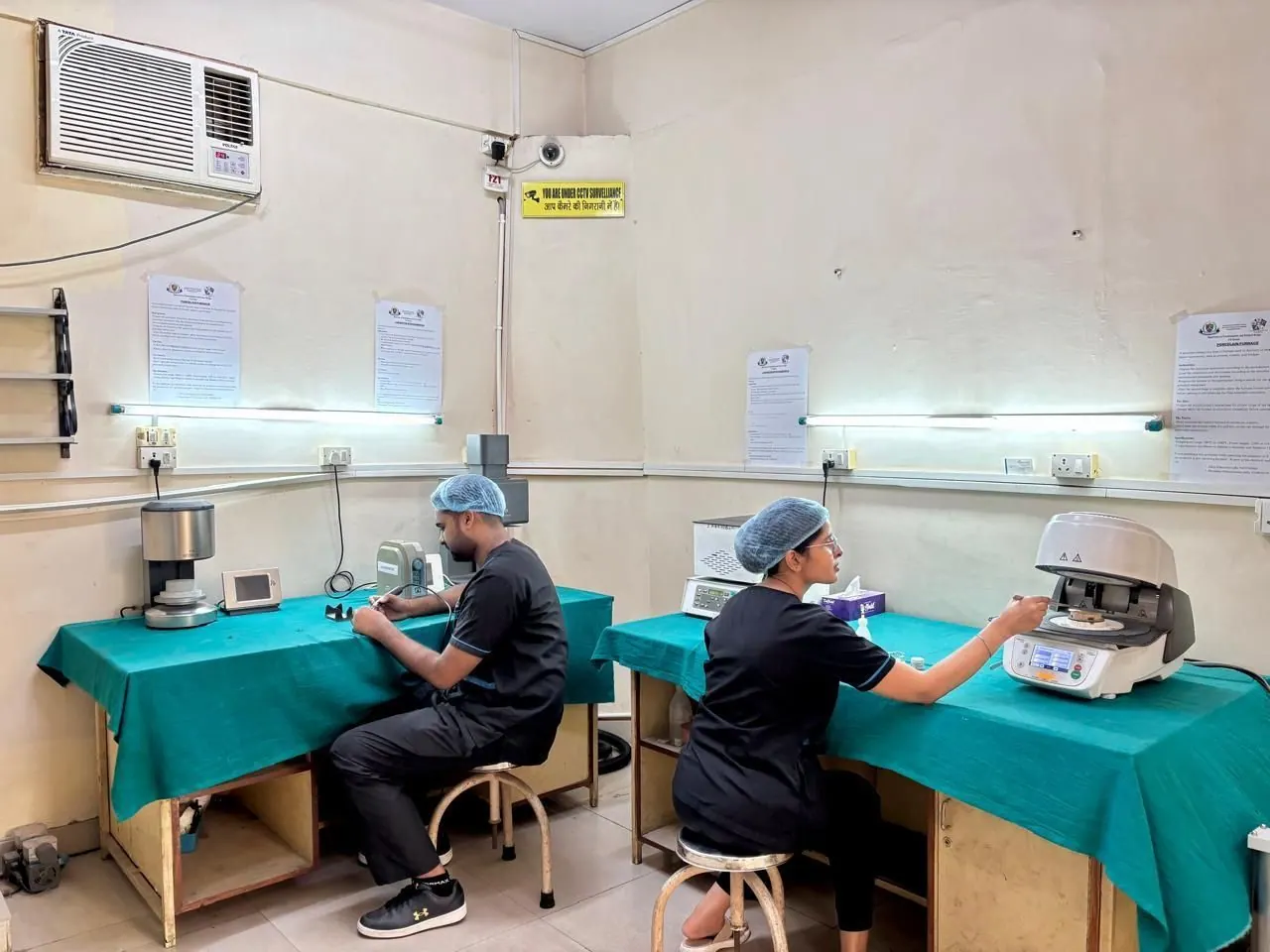 Ceramic laboratory, Postgraduate section (MDS), Department of Prosthodontics and Crown & Bridge, Inderprastha Dental College