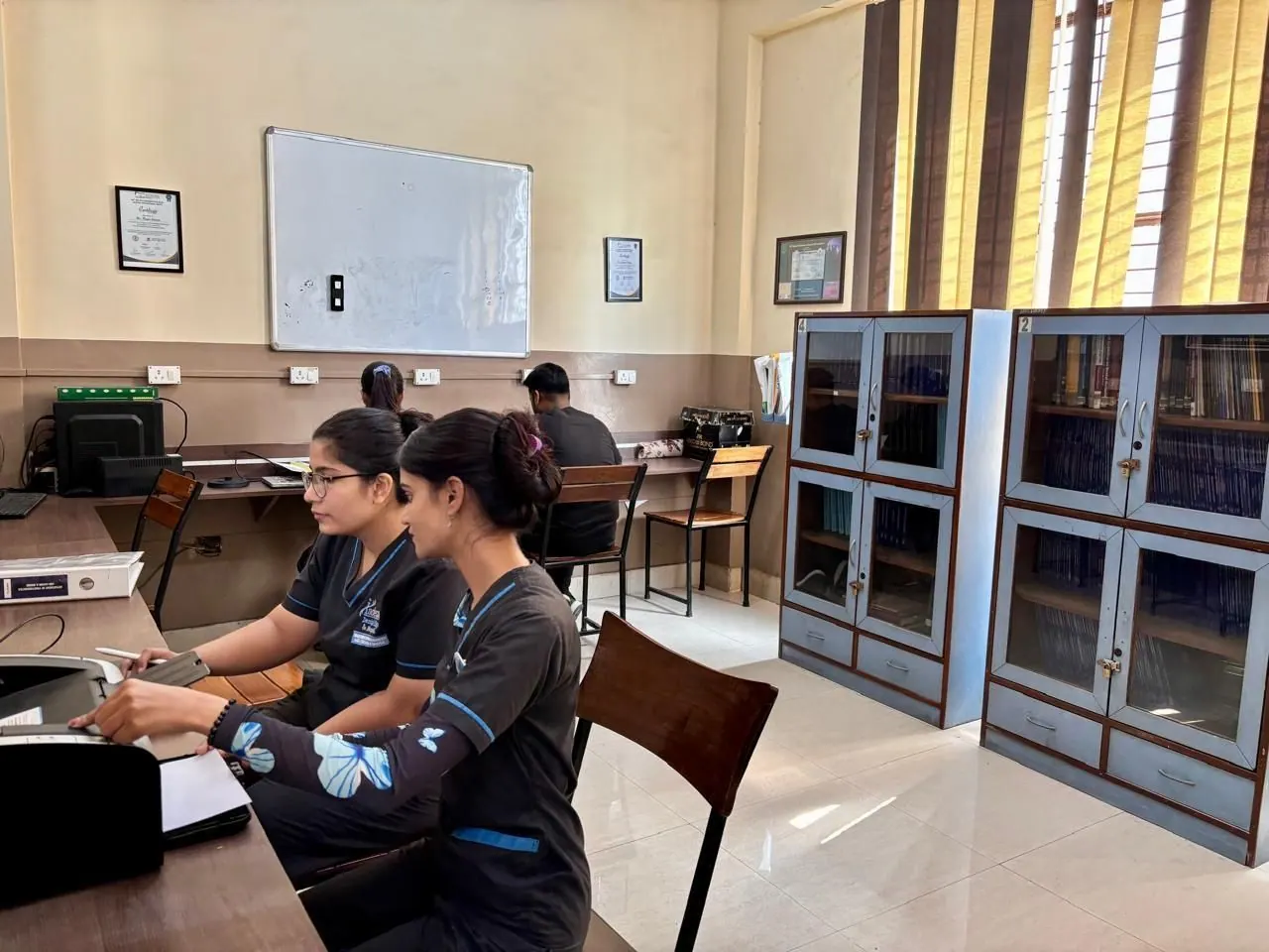 Departmental library, Postgraduate section (MDS), Department of Prosthodontics and Crown & Bridge, Inderprastha Dental College