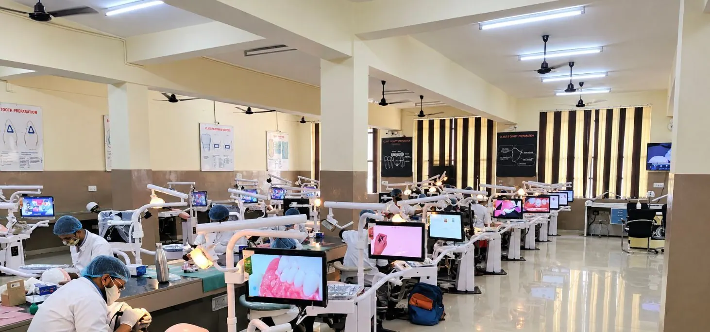 Dental simulator (phantom head) laboratory, Undergraduate section (BDS), Department of Prosthodontics and Crown & Bridge, Inderprastha Dental College